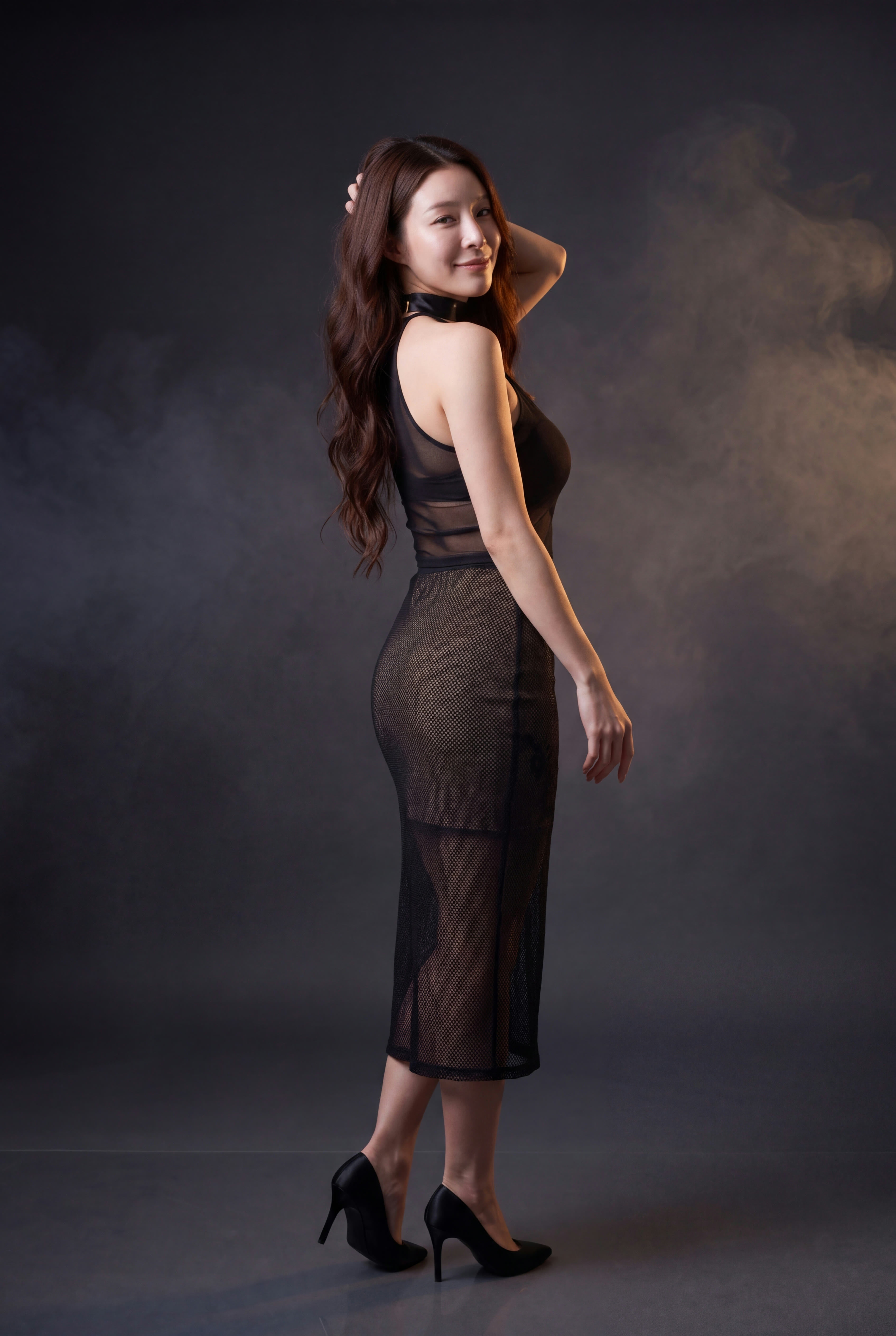 over-shoulder-closing